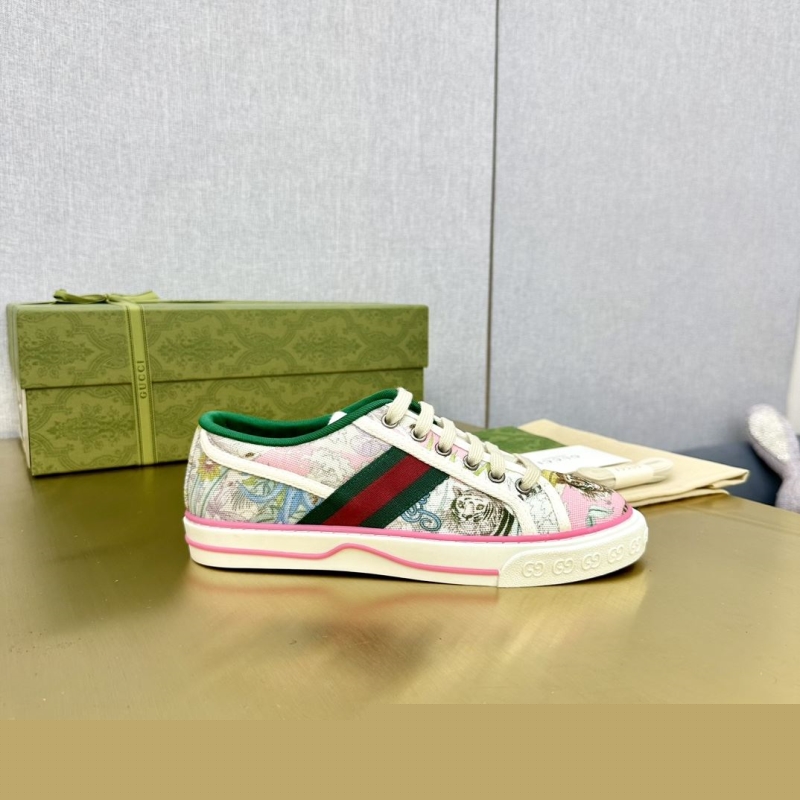 G*u*i casual shoes